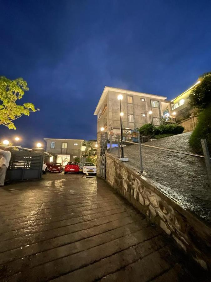 Cherry Blossom Homestay Кодайканал Екстер'єр фото